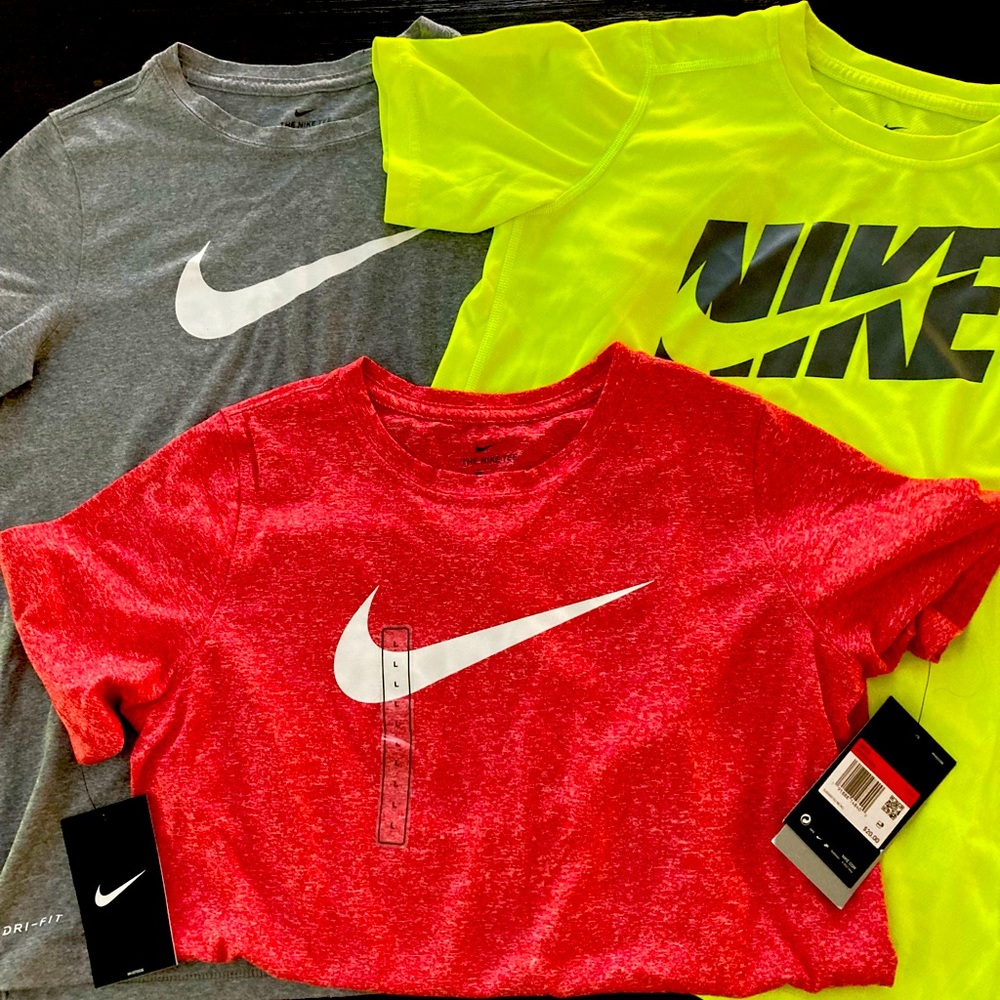 Nike Boys Large Tees